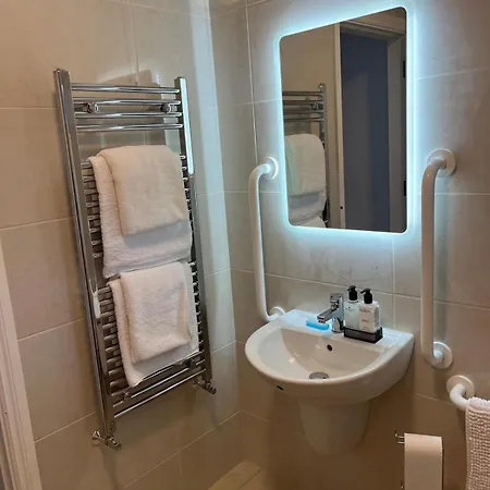 Beautiful In Beaufort Village On Local Link Bus Route Cill Airne