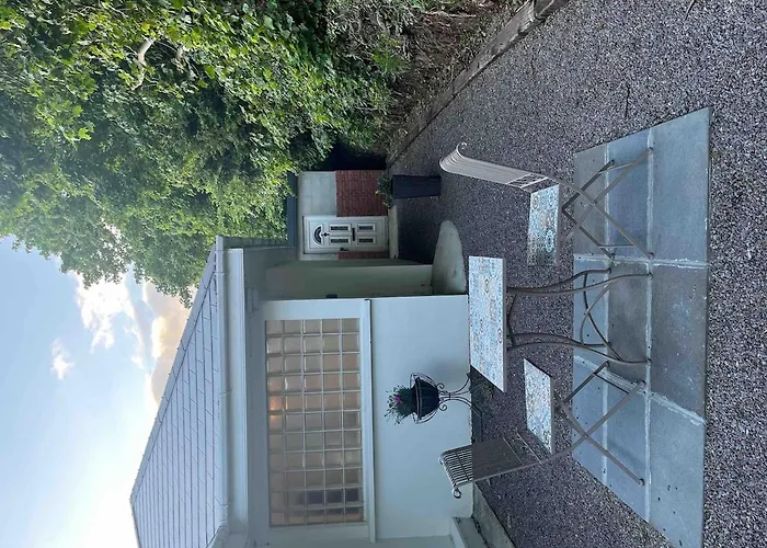 Apartment Beautiful In Beaufort Village On Local Link Bus Route *