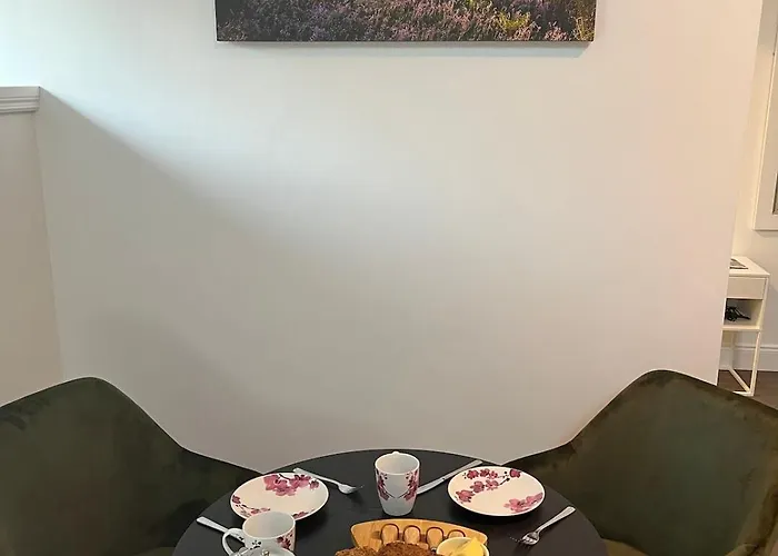 Beautiful In Beaufort Village On Local Link Bus Route Apartment Killarney